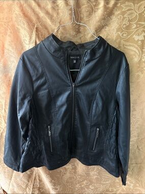 New Look Black Faux Leather Zipper Jacket